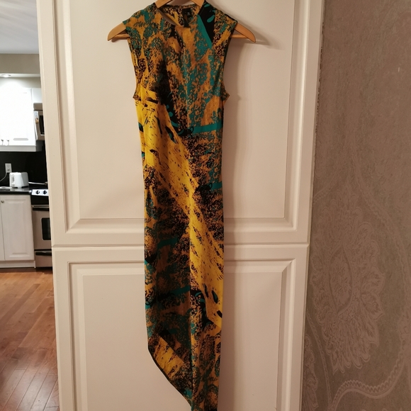 BNWT MADE in UK BOUTIQUE SILK DRESS - Picture 8 of 10